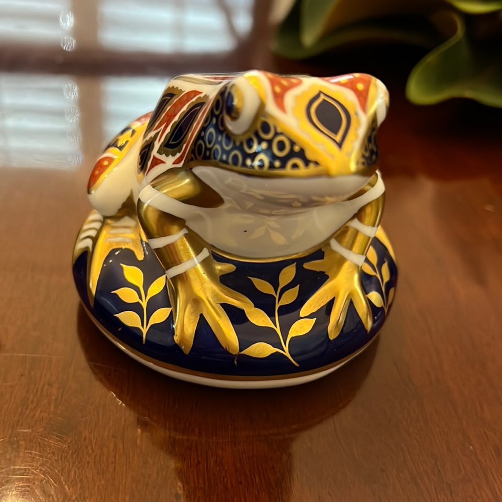 Vintage Royal Crown Derby Porcelain Frog